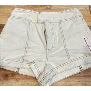 NWT Future Collective women’s shorts size 4